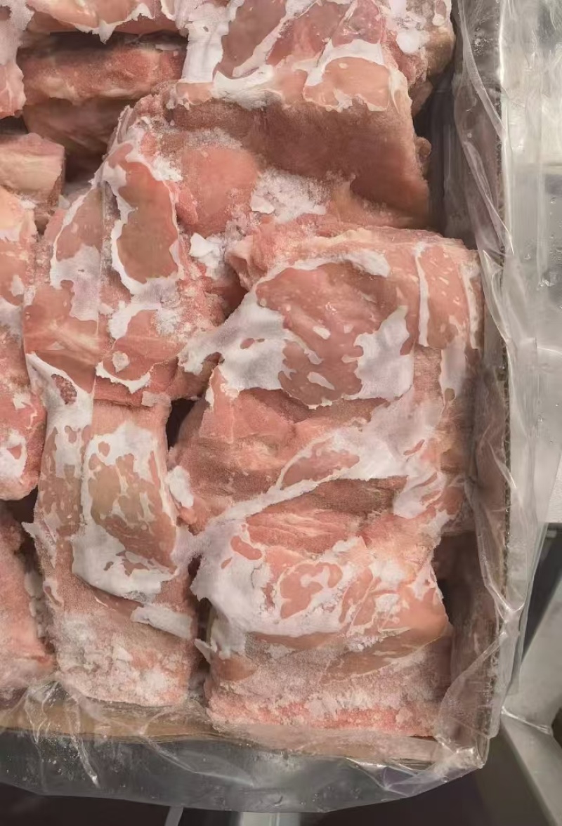 品名:肥猪多肉龙骨块规格:10公斤/箱