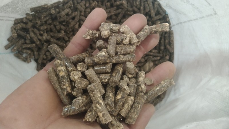 取暖柱状颗粒大量现货出售