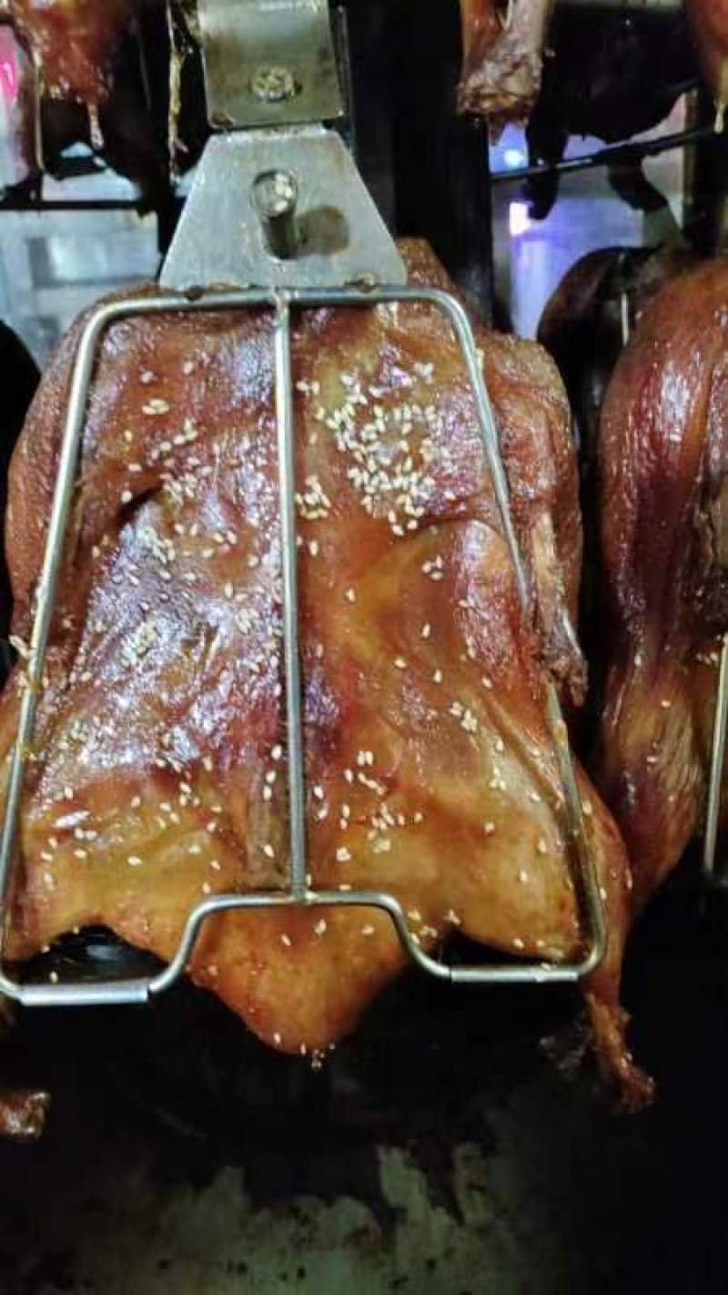 手撕烤鸭鲜香美味批发零售附近可以配送欢迎咨询联系