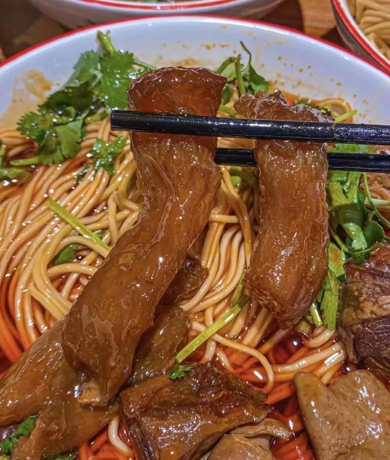 高品质卤牛蹄筋，真空包装源头一手货源。