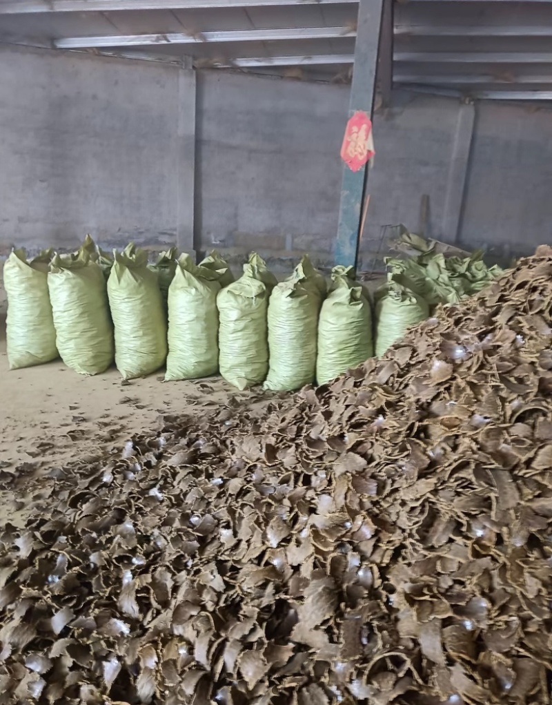 棉籽饼，蛋白高，有机肥料，可喂牛羊。