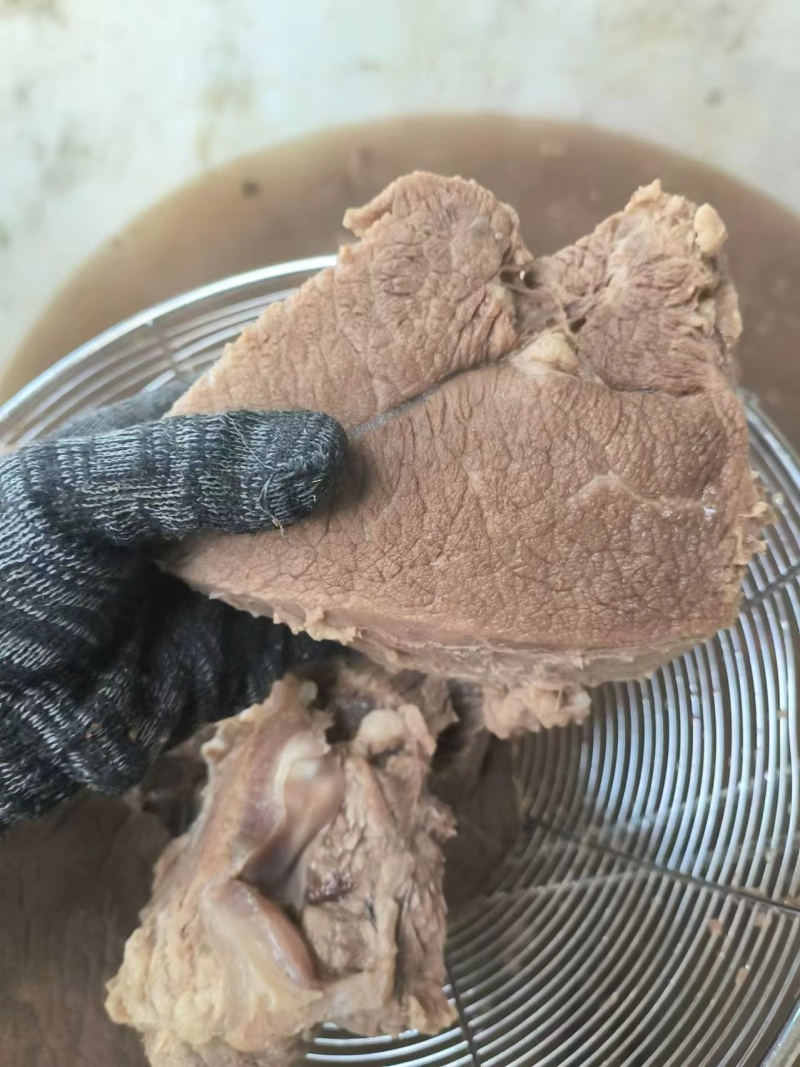 纯干熟牛肉滨州熟牛肉无添加牛后腿肉现煮现发长期供货