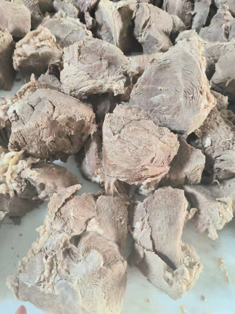 纯干熟牛肉滨州熟牛肉无添加牛后腿肉现煮现发长期供货