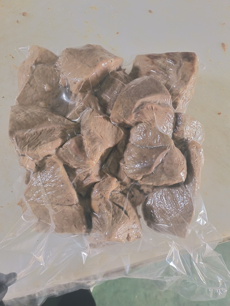 大块熟牛肉后腿肉熟牛肉源头工厂长期加工全部都是后腿肉加工