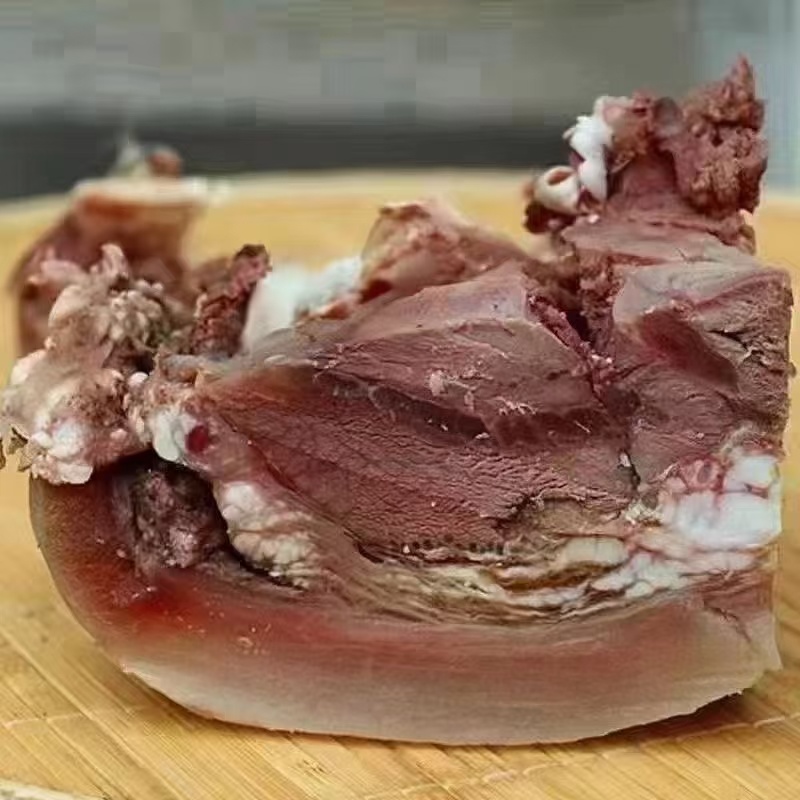 厂家去骨熟牛头肉跑江湖地摊散装整箱冻全熟牛脸商用批发黄牛