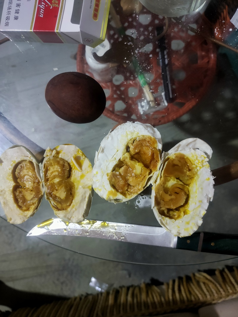 双黄破壳蛋