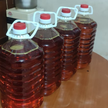 农家自榨大豆油，好豆榨好油，来自东北黑土地大豆压榨
