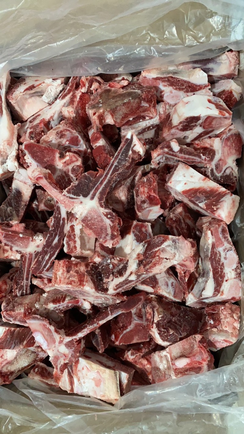牛脊骨，满肉，国产好货，肉质鲜美，大量批发，价格便宜。