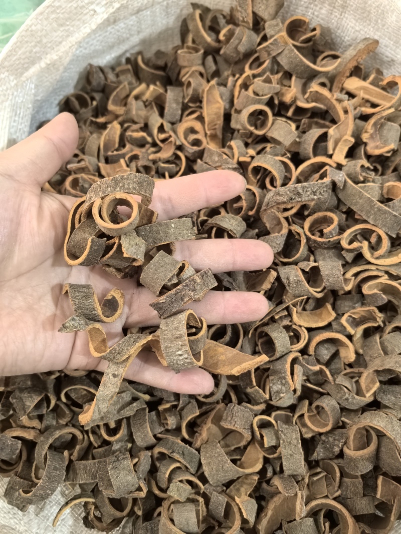 肉桂桂皮肉桂丝桂丝多种规格大货供应七彩百草中药材