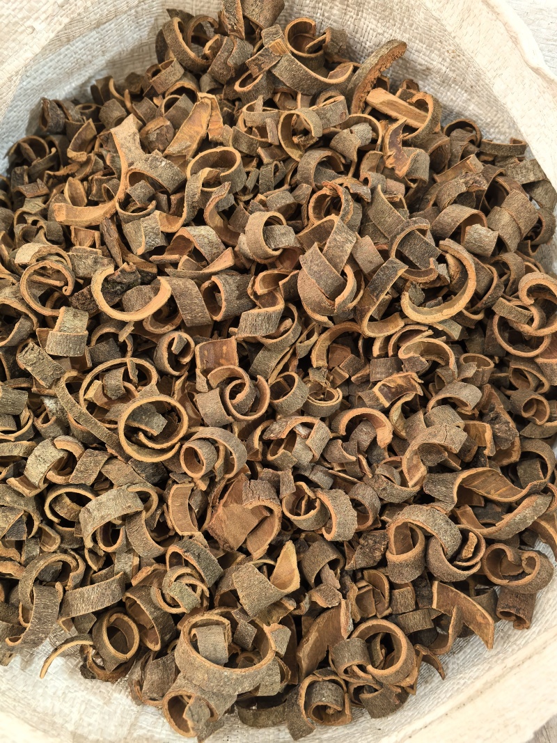 肉桂桂皮肉桂丝桂丝多种规格大货供应七彩百草中药材