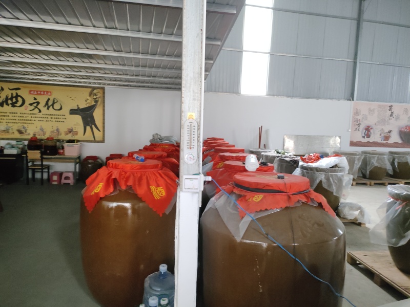 云南传统工艺包谷酒玉米酒纯粮酒小曲清香型白酒