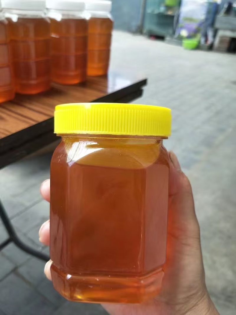 土蜂蜜深山百花蜜品质保证假一赔十，量大从优欢迎下单