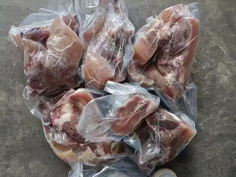 牛头肉半产品冷冻牛头批发牛脸肉牛头整半边