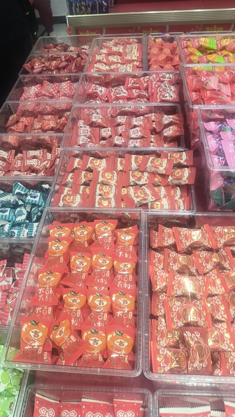 软糖硬糖，2.86一斤水果糖奶可以订做跑江湖赶大集的首先