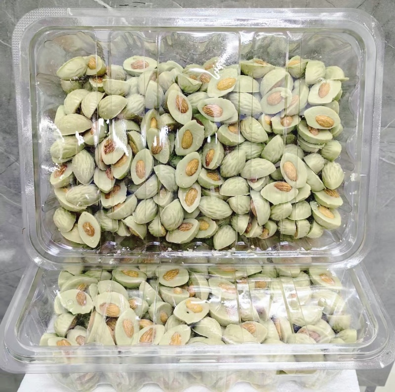 坚果巴旦木独立装散装抹茶草莓白巧克力黑巧克力味