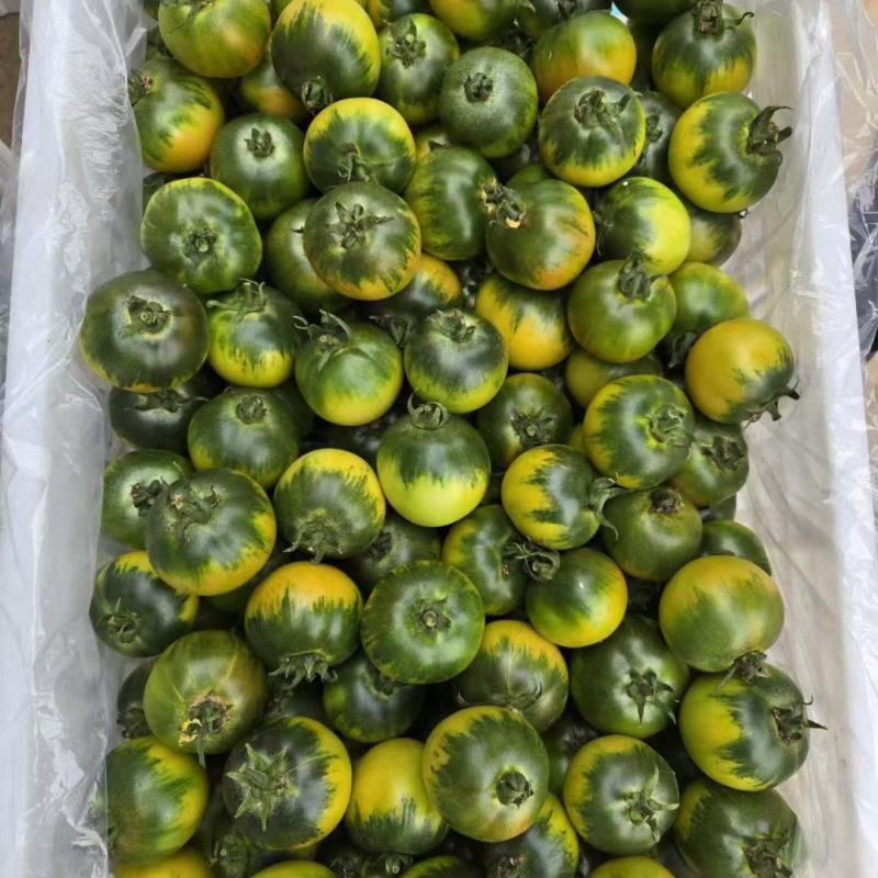 精品草莓柿子