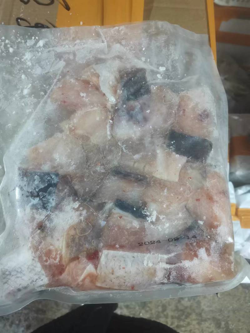 ，鲤鱼块，新鲜活鱼加工，速冻冷藏锁鲜