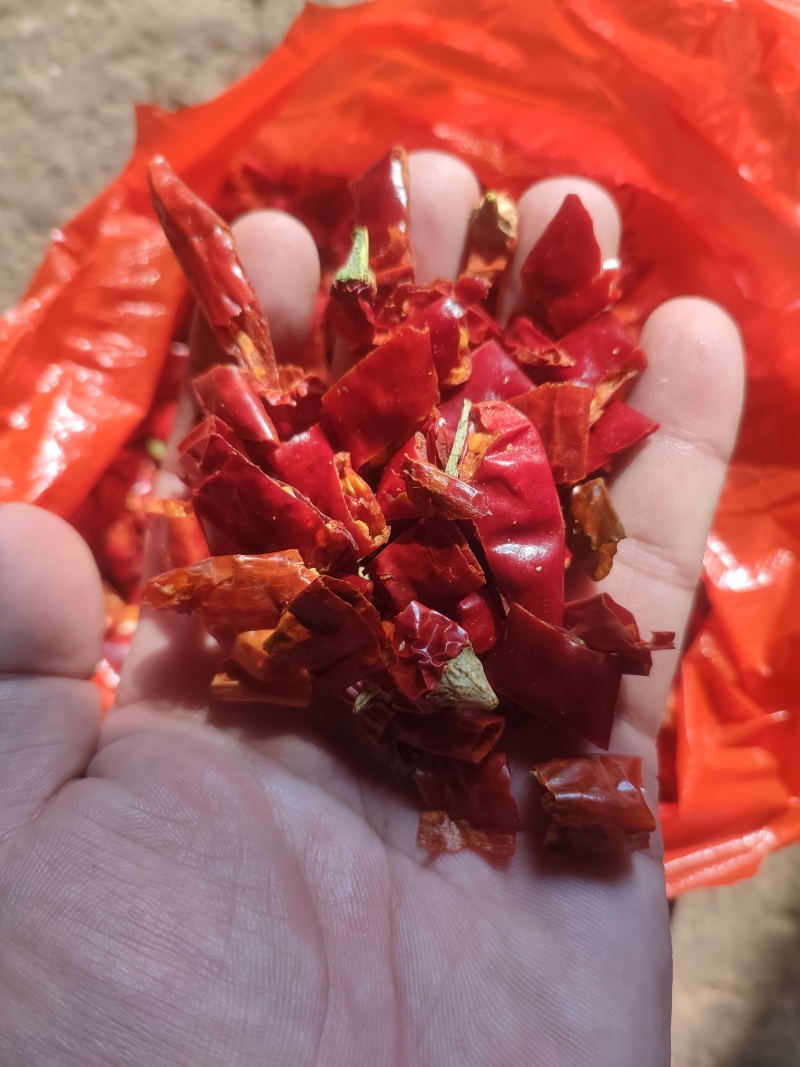 自然风干巨辣干辣椒魔鬼辣小米辣香辣辣