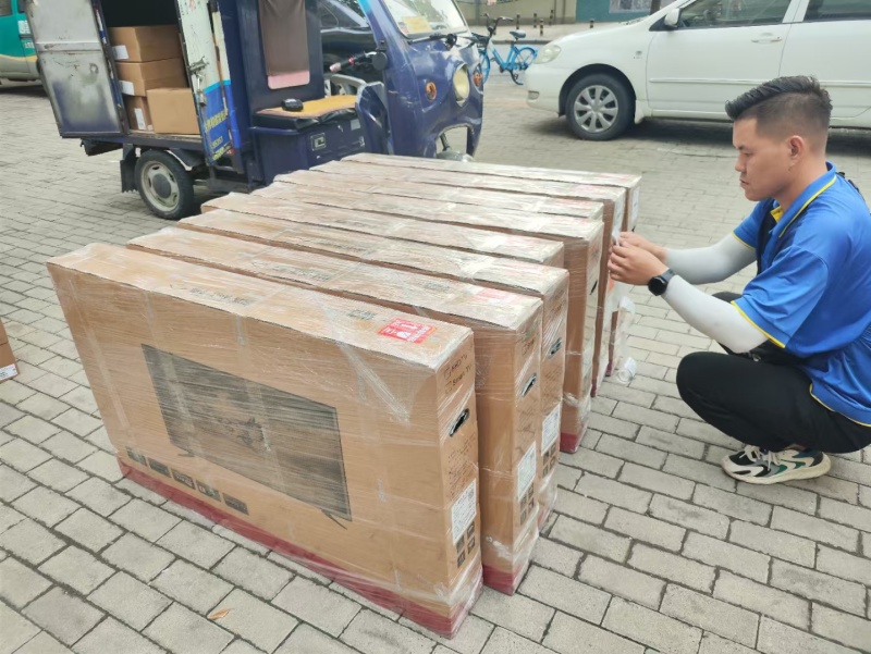 三星品牌电视，全新未拆封50寸的7月份出厂，智能超清4