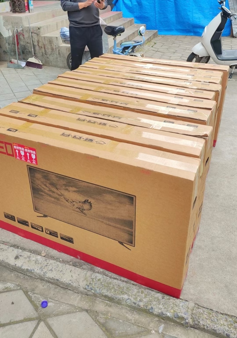三星品牌电视，全新未拆封50寸的7月份出厂，智能超清4
