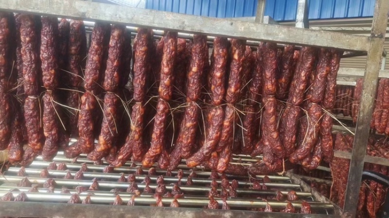 湖南传统烟熏腊肠，厂家直销批发，24小时发货