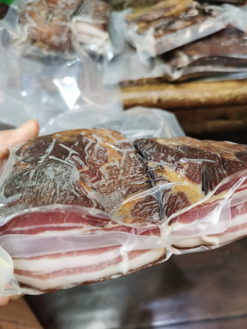 农村烟熏腊肉批发零售