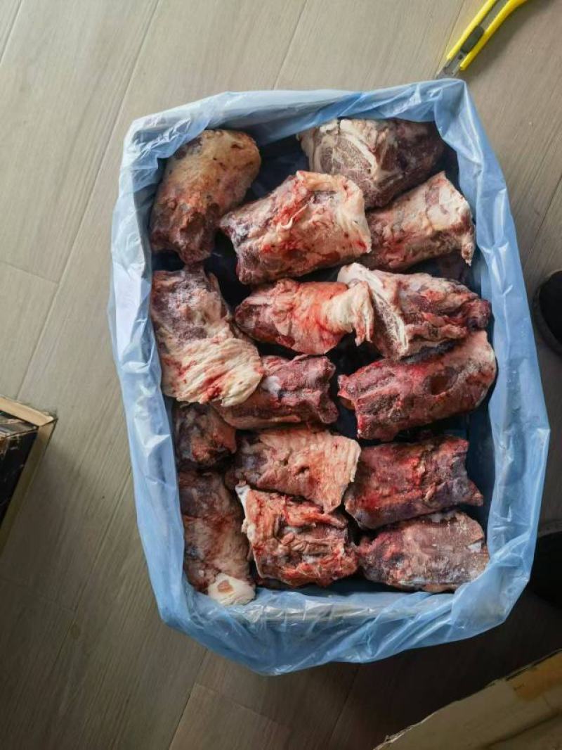 精品羔羊脖大量供应，货源充足，量大从优，新鲜发货。