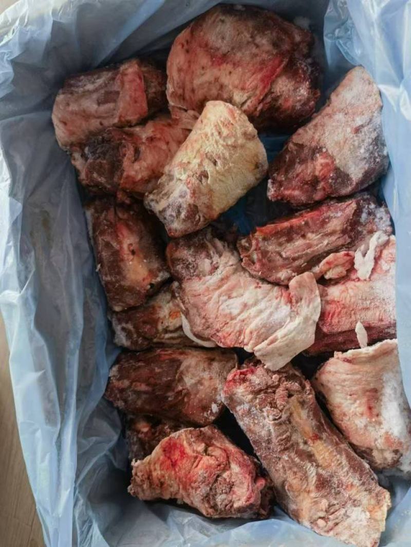 精品羔羊脖大量供应，货源充足，量大从优，新鲜发货。