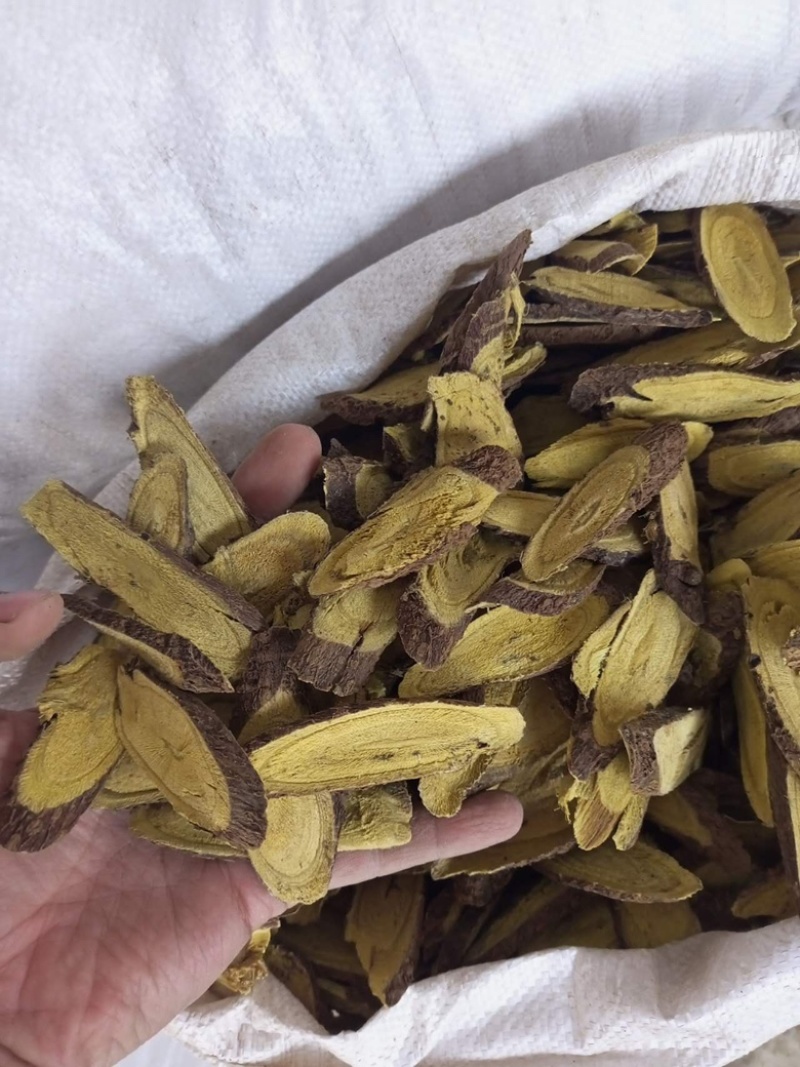 甘草斜片（柳叶片）各种规格齐全，一手货源，欢迎合作交流！！！