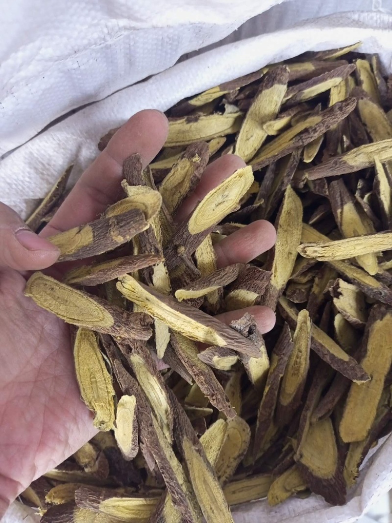 甘草斜片（柳叶片）各种规格齐全，一手货源，欢迎合作交流！！！