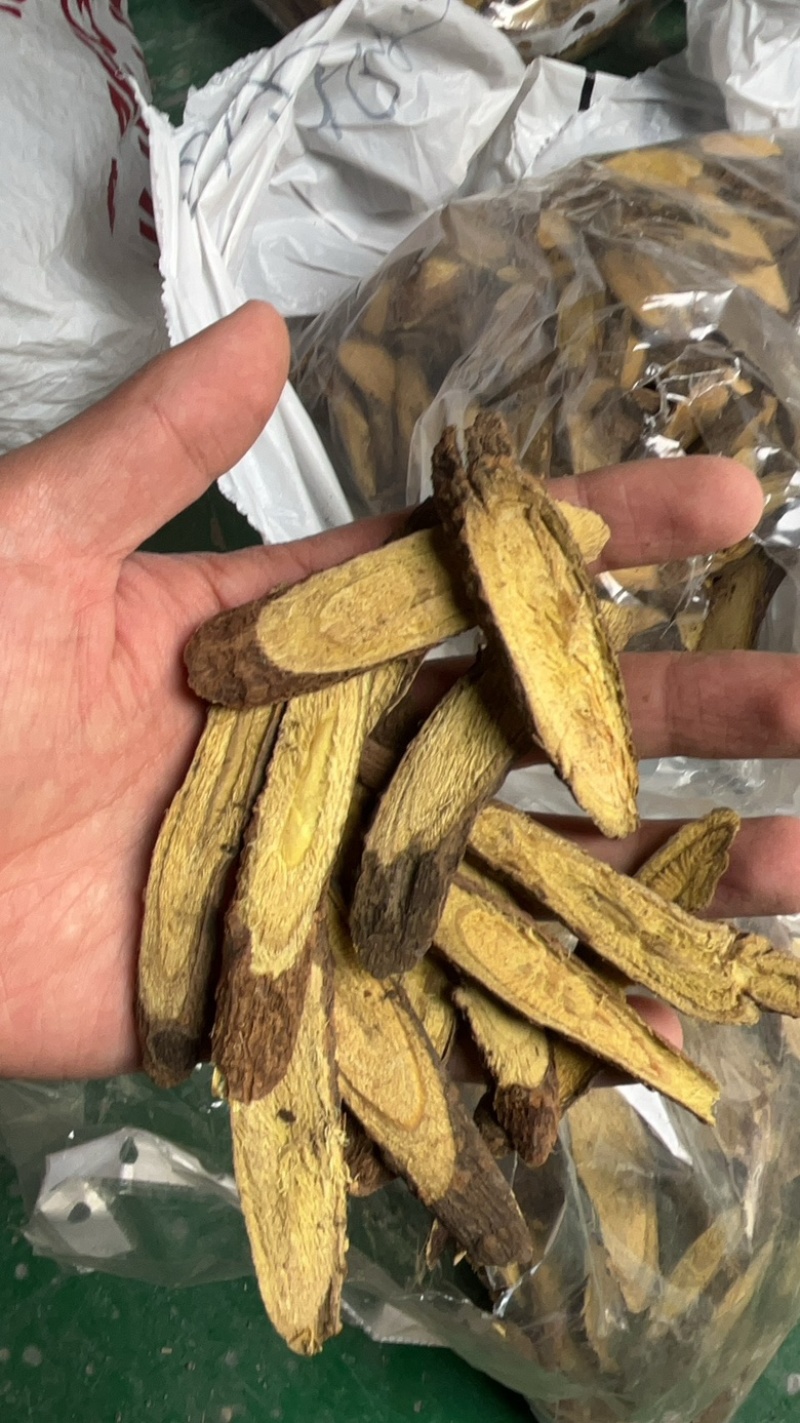 甘草斜片（柳叶片）各种规格齐全，一手货源，欢迎合作交流！！！