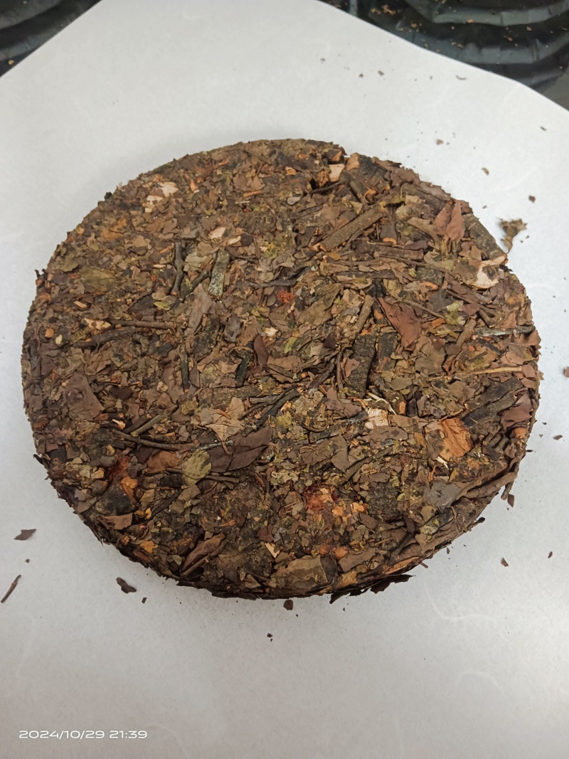 黄牛木寄生，寄生茶饼，一斤一饼