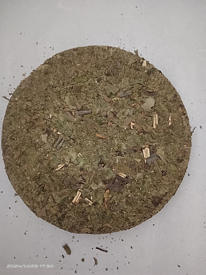 桑木寄生，寄生茶饼，一斤一饼