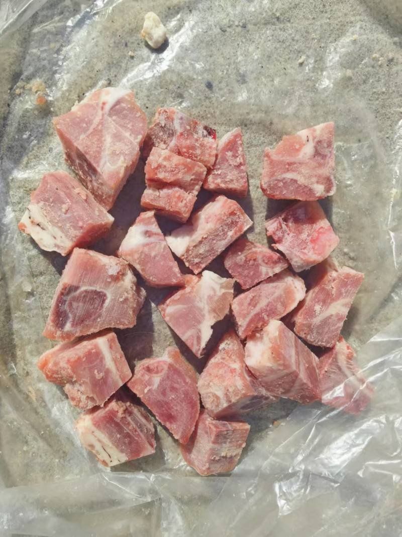 叉骨粒，带肉率50多，可以根据要求切割成