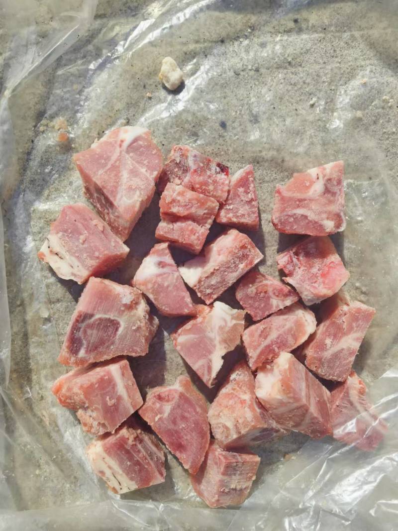 叉骨粒，带肉率50多，可以根据要求切割成