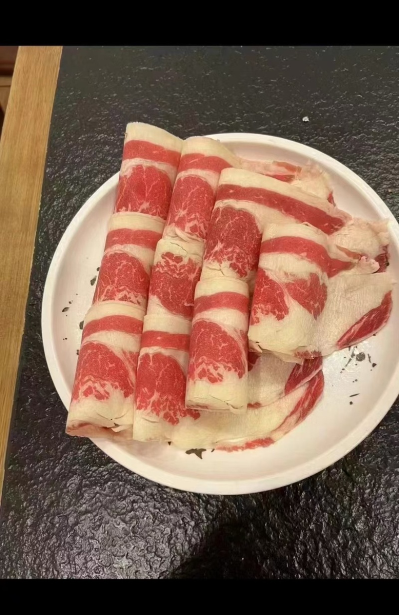 优质胸叉肥牛鲁西黄牛屠宰分割厂家直销