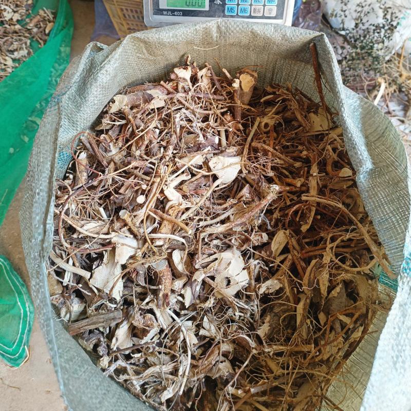 农民自挖五指毛桃统货无硫砍段香味