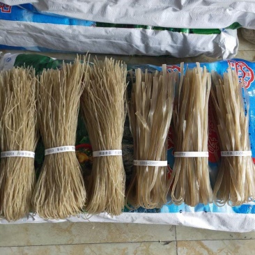 红薯粉条，新鲜供应量大实惠，现货直发欢迎来电