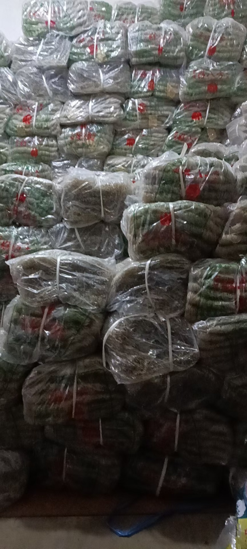 红薯粉条，新鲜供应量大实惠，现货直发欢迎来电