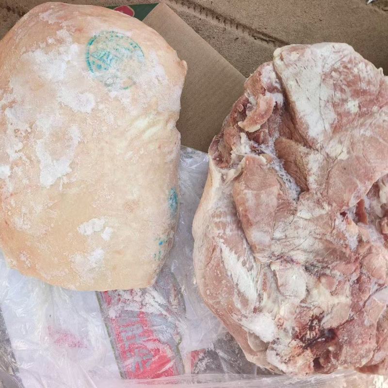 肥猪带皮去骨腿肉
