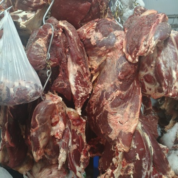 整块冻牛肉，