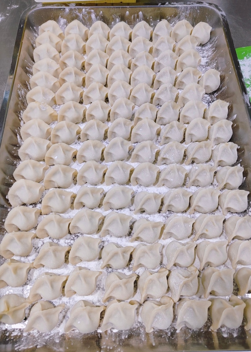 水饺纯手工现包现发品质保证量大从优口味齐全欢迎咨询