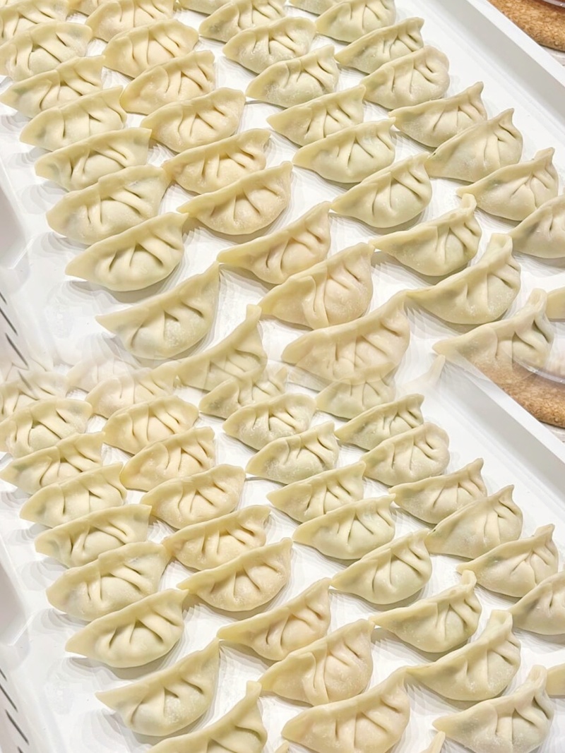 水饺纯手工现包现发品质保证量大从优口味齐全欢迎咨询