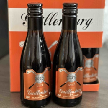 小瓶187毫升干红葡萄酒