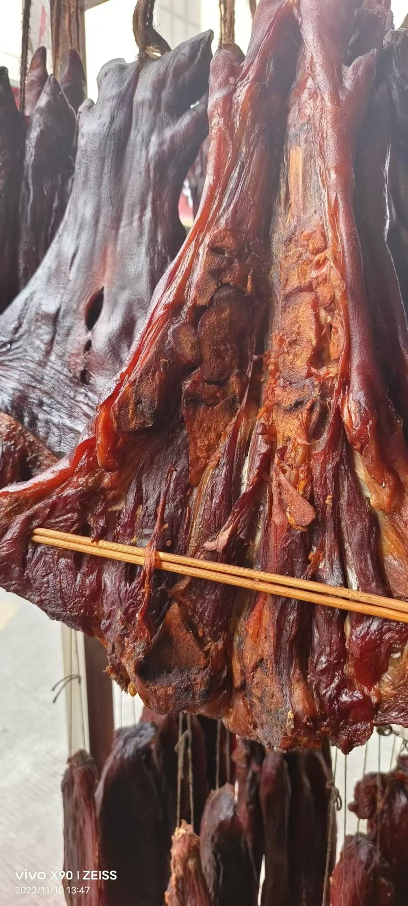 破开腊猪脚腊肉腊猪脚量大从优价格美丽