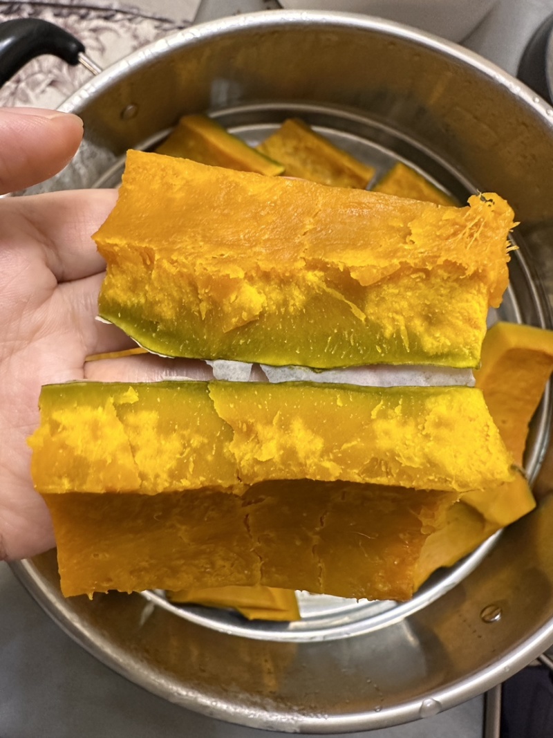 新疆贵族南瓜丑瓜自产自销粉面香甜