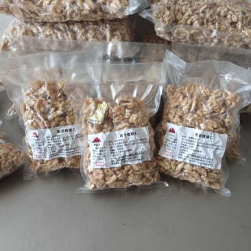 新鲜琥珀核桃仁，产自山西隰县，营养丰富，口感鲜美，**特