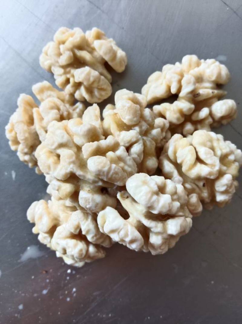 新鲜琥珀核桃仁，产自山西隰县，营养丰富，口感鲜美，**特