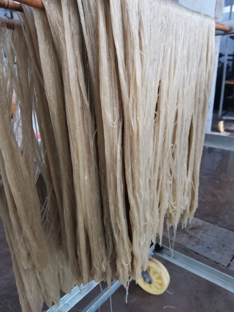 山东红薯粉条宽粉细粉大量供应纯手工制作全国发货欢迎来电了
