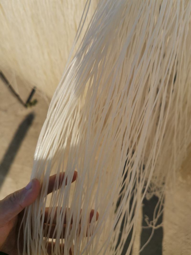山东精品粉条红薯粉条大量供应纯手工制作欢迎来电咨询